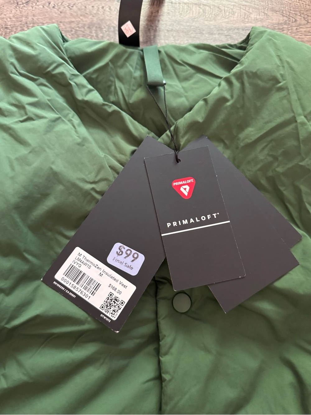lululemon athletica Men's Quilted Vest in Deep Green - Picture 6 of 7